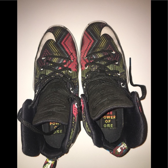 Nike’s 2016 “The Power of One” Sz: 6.5 KIDS - Picture 7 of 8